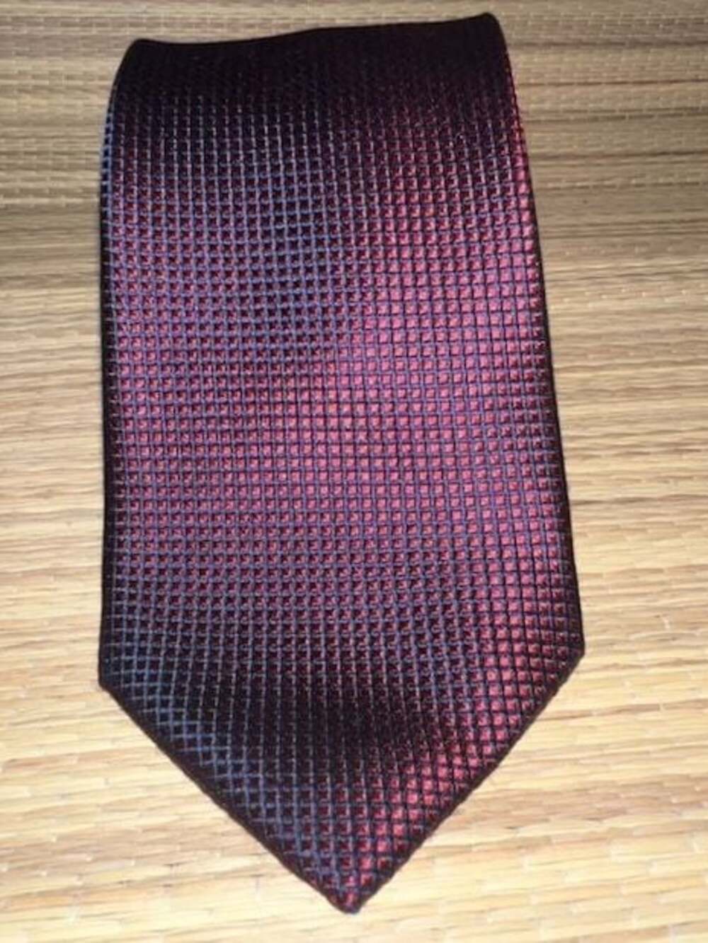 Tommy Hilfiger 100% Silk Burgundy and Navy Geometric Texture Tie